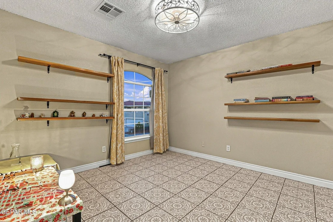 Photo of 6429 FRANKLIN RIDGE Drive