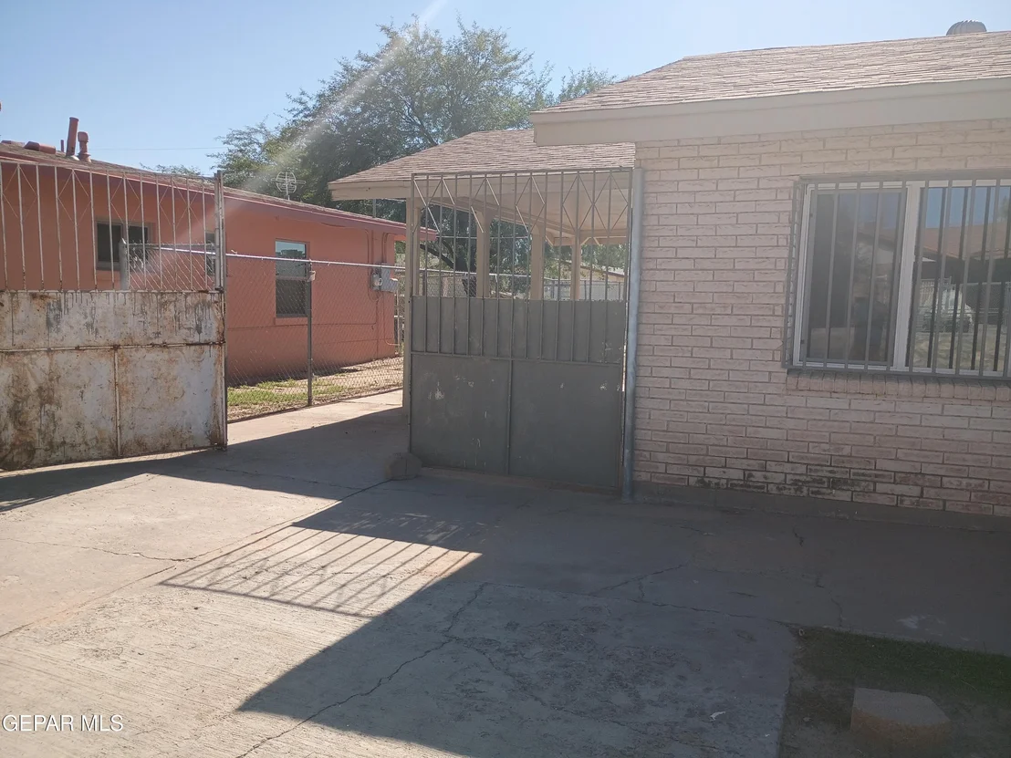 Photo of 8108 LA PALOMA Circle