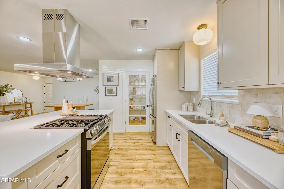 Photo of 10528 Saigon Drive