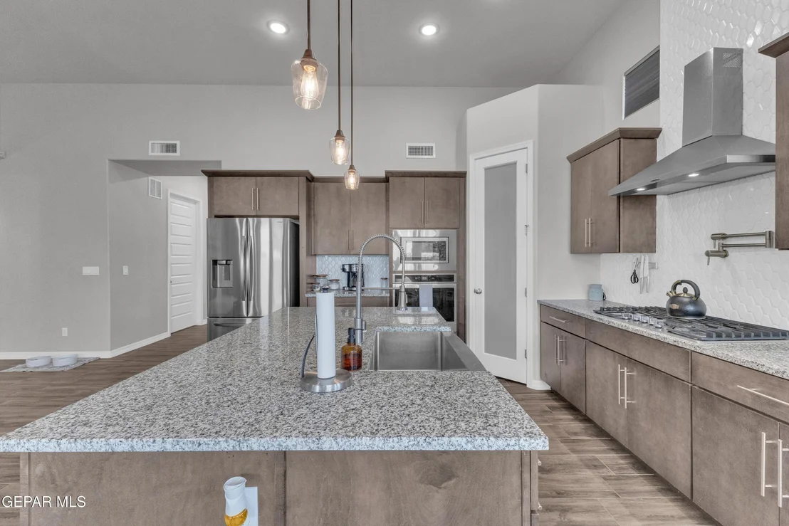 Photo of 1076 Speranza Court