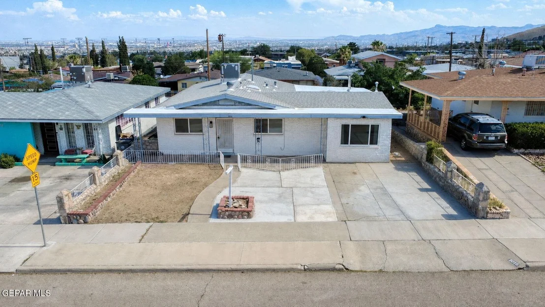 Photo of 3016 Van Buren Avenue