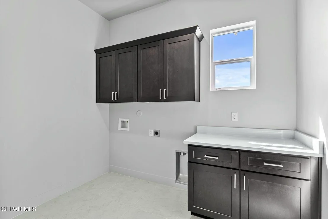 Photo of 947 Bromyard Drive