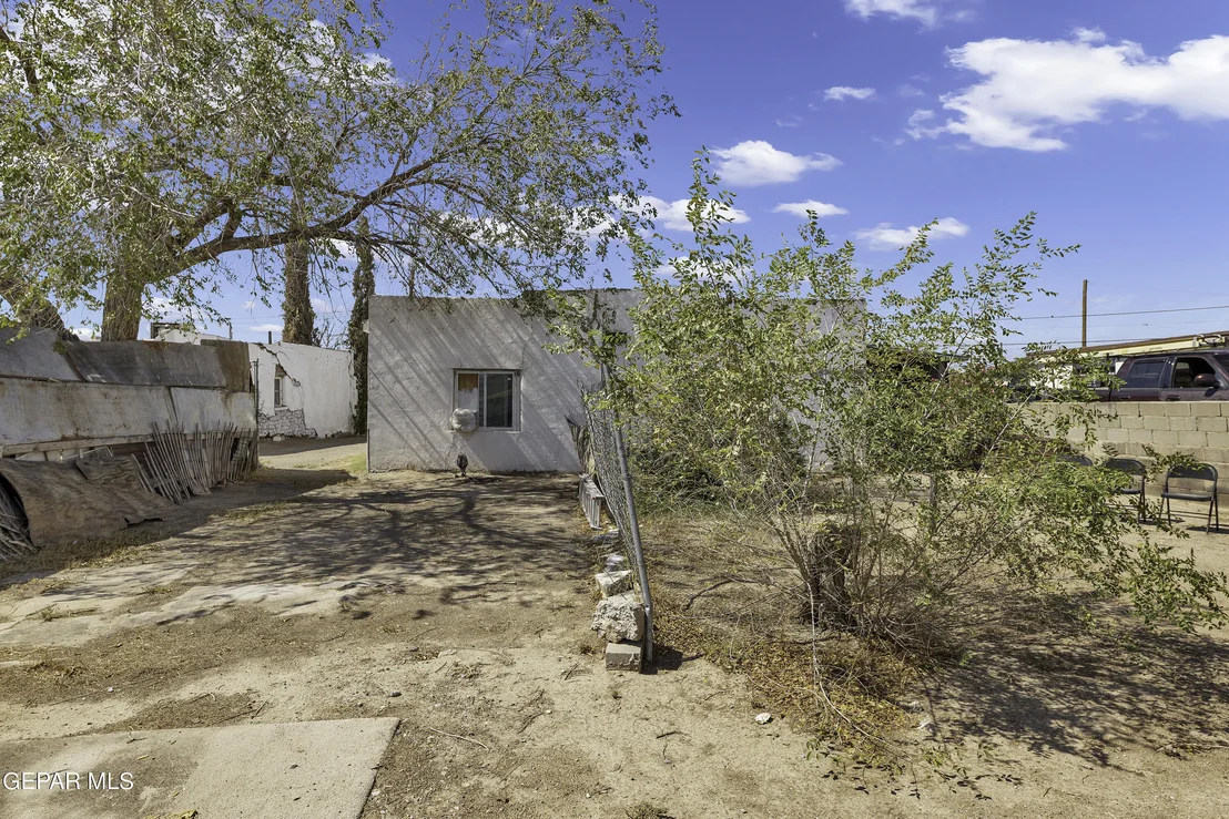 Photo of 8929 TEODOSO Drive