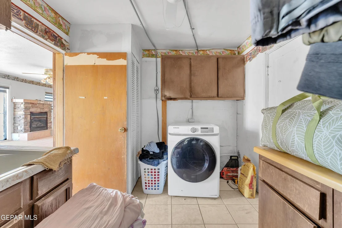 Photo of 5013 Flower Drive