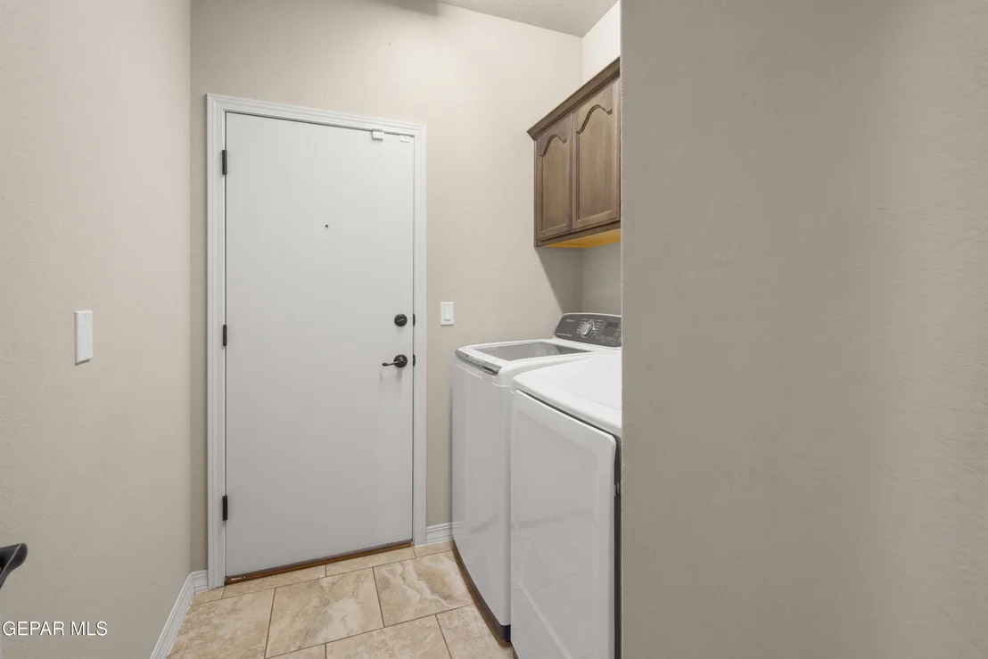 Photo of 7560 Wolf Creek Drive