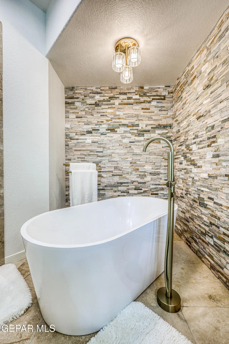 Photo of 1301 Shadow Canyon Place