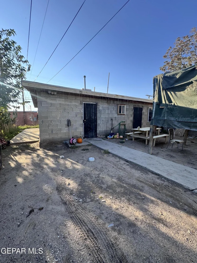 Photo of 7045 1st Street