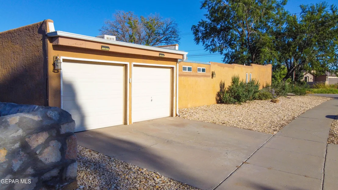 Photo of 717 FRONTERA Road