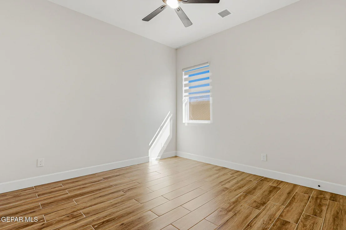 Photo of 12329 SUGDEN Road