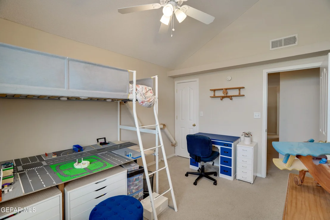 Photo of 13261 Walker Post Avenue