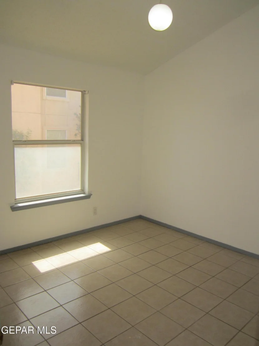 Photo of 7123 Oval Rock Drive
