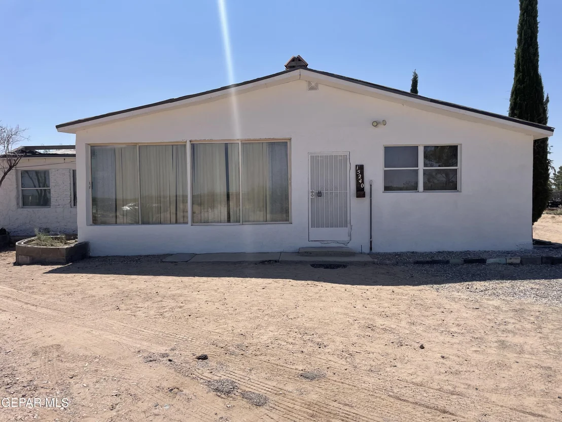 Photo of 15240 PERLITE Drive