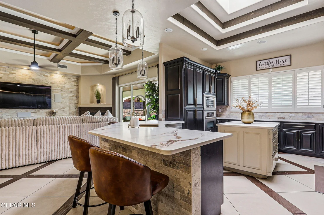 Photo of 899 Cortona Place