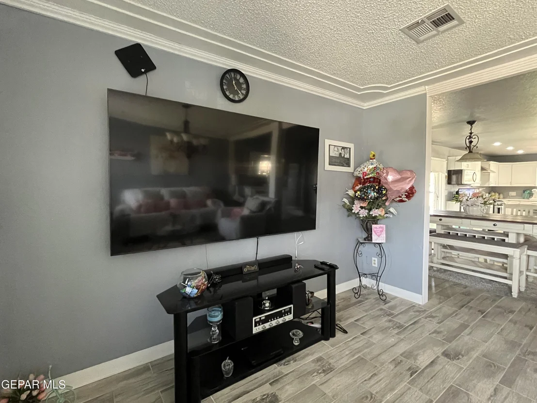 Photo of 121 Green Desert Circle