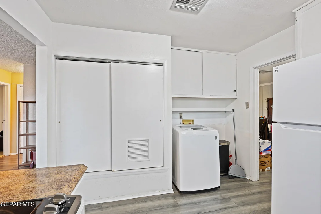 Photo of 1100 W FORT DAVIS Avenue