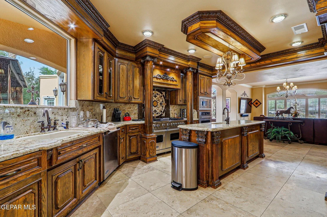 Photo of 609 MEADOW WILLOW Drive