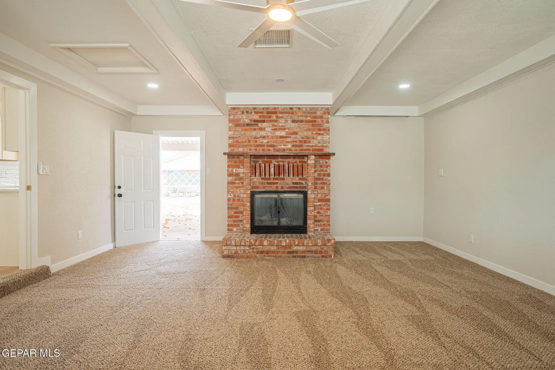 Photo of 3203 Shetland Road