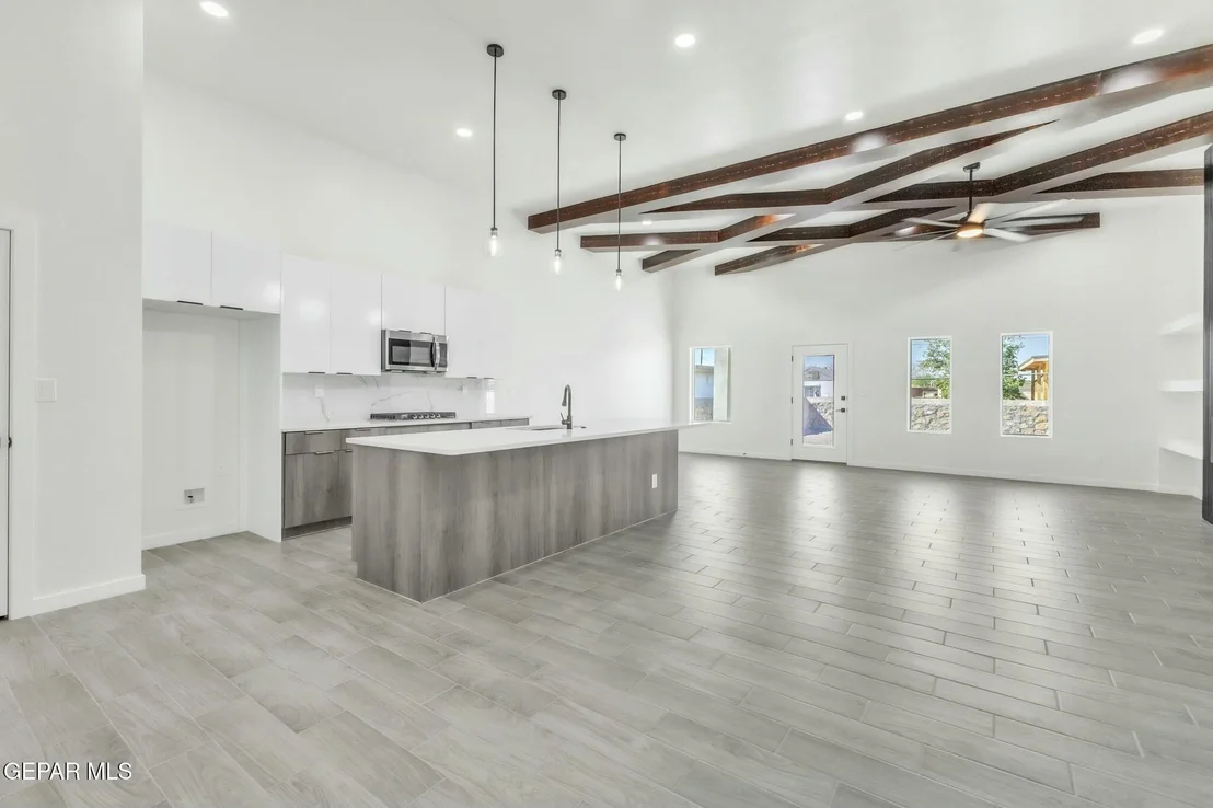 Photo of 313 KITT Road
