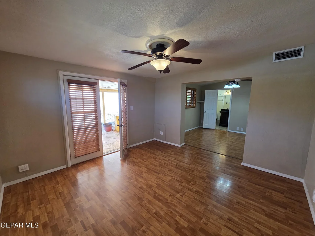 Photo of 4249 CANTERBURY Drive