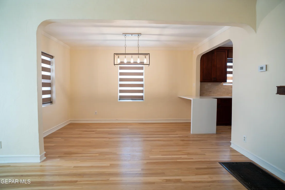 Photo of 1211 MESITA Drive