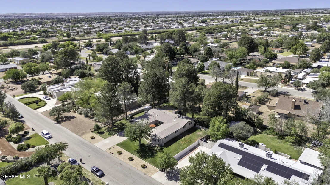 Photo of 801 MONTCLAIR Drive
