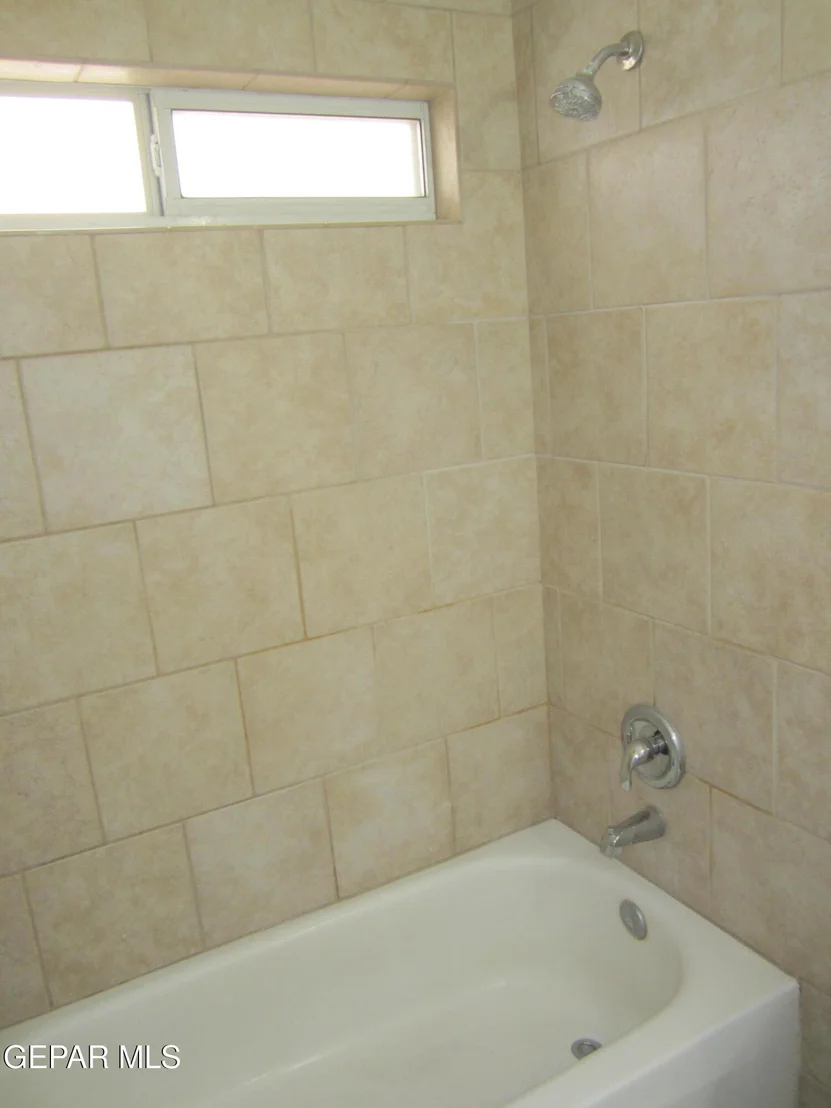 Photo of 7123 Oval Rock Drive