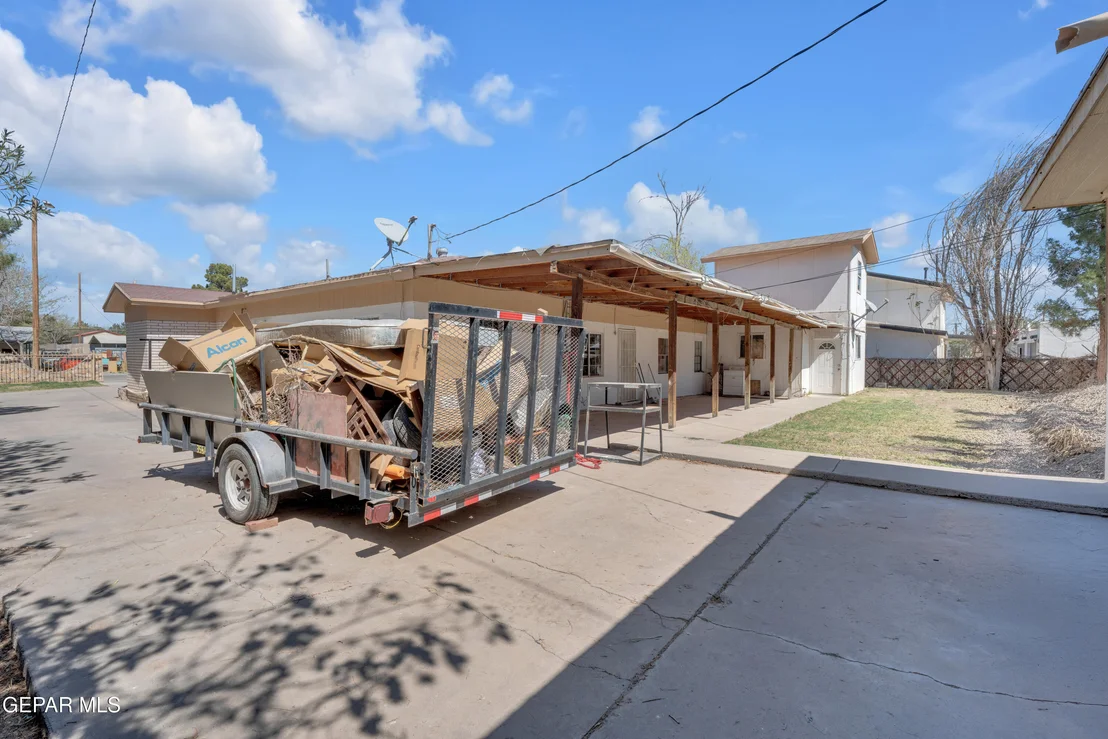 Photo of 240 PRINCETON Way