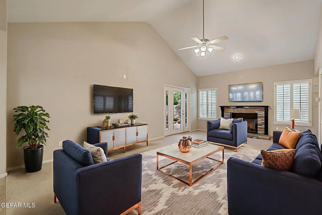 Photo of 7292 Desert Eagle Drive
