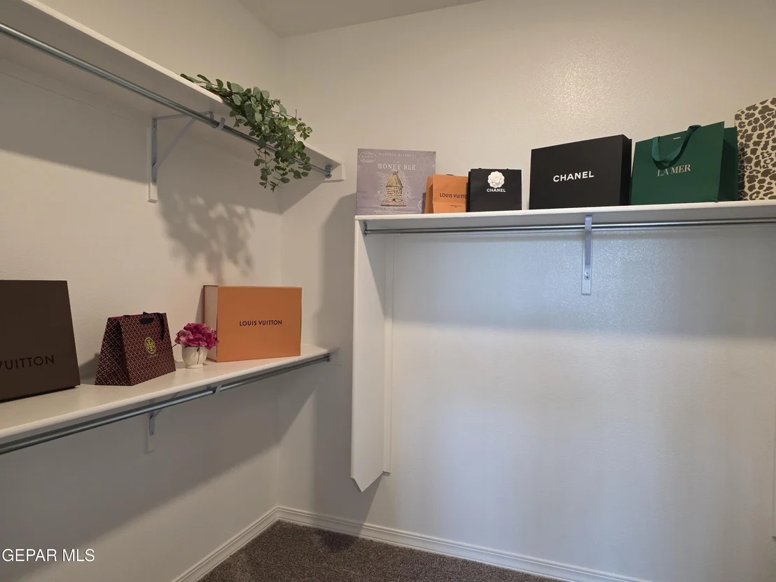 Photo of 6024 HIDDEN ROW Avenue