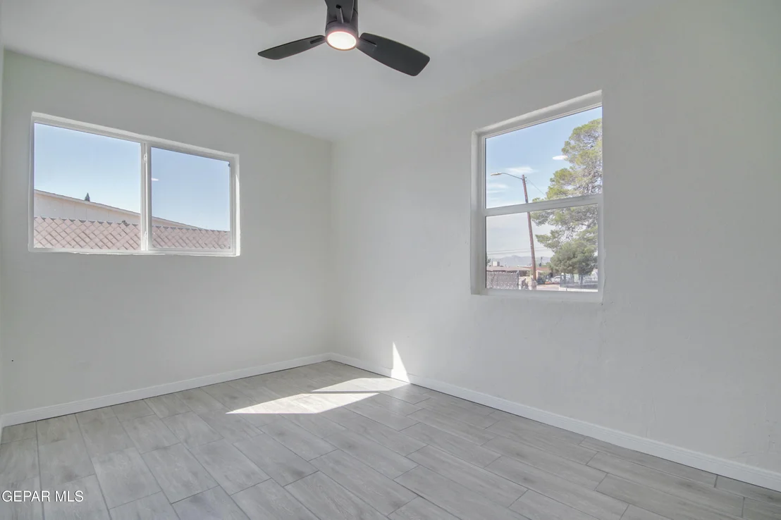 Photo of 812 SANTA BARBARA Drive