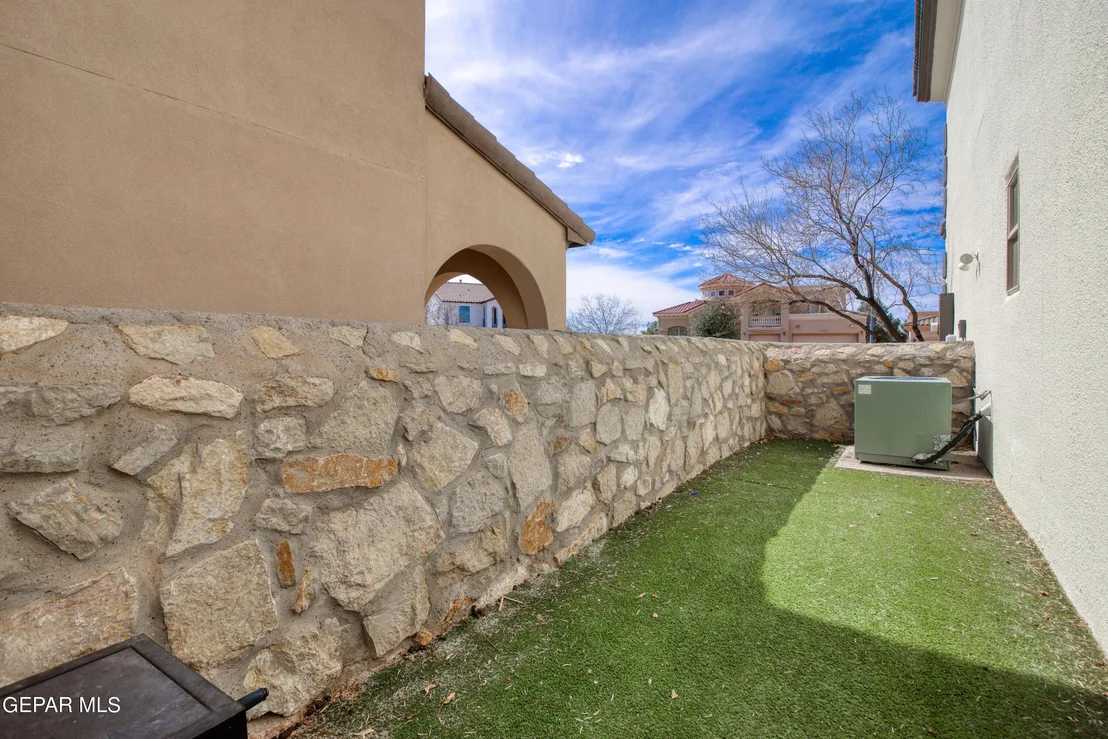 Photo of 6292 FRANKLIN DOVE Avenue