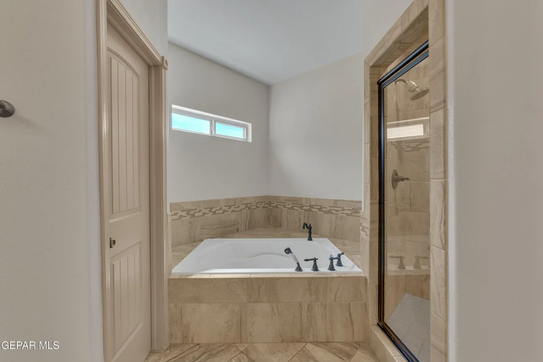 Photo of 7812 ENCHANTED VIEW Drive