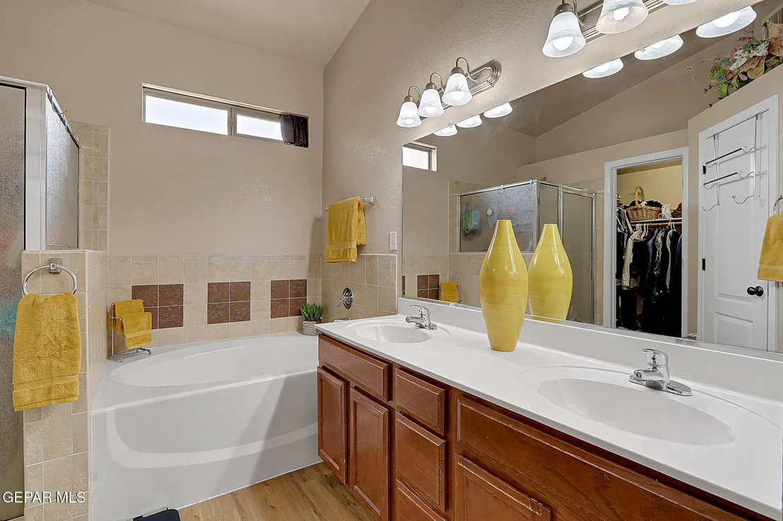 Photo of 7101 Luz De Sol Drive