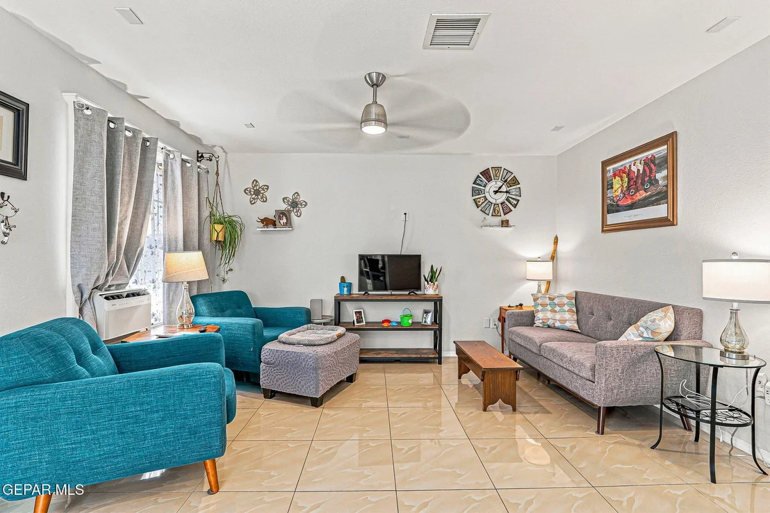 Photo of 905 MADTONE Drive