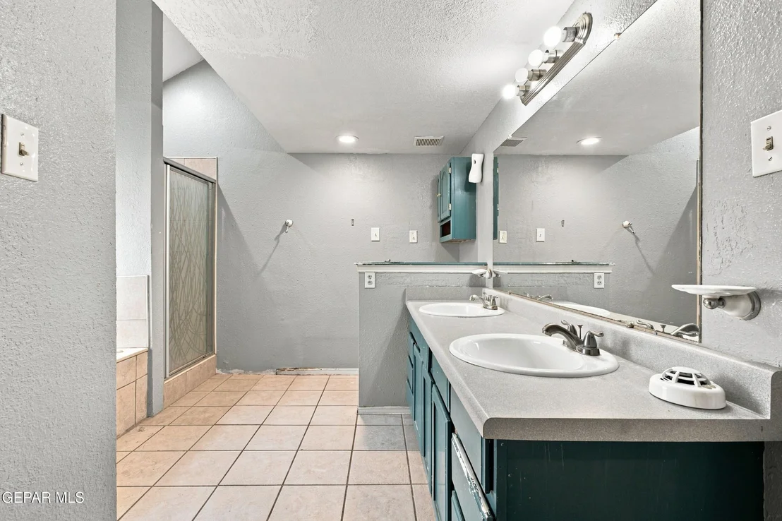 Photo of 10769 Pleasant Hill Drive