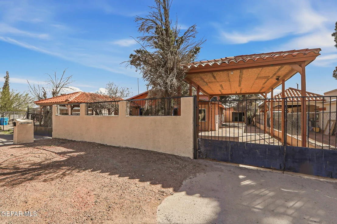 Photo of 762 DELHI Drive