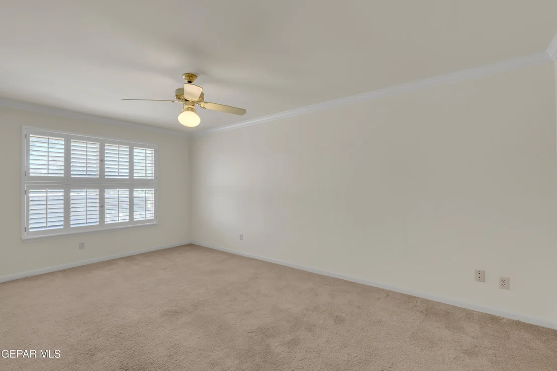 Photo of 913 THUNDERBIRD Drive