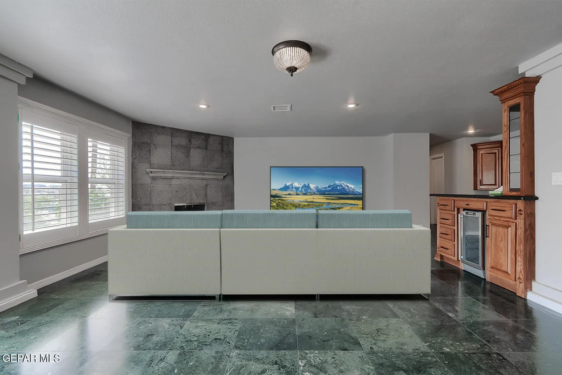 Photo of 5814 BEAUMONT Place
