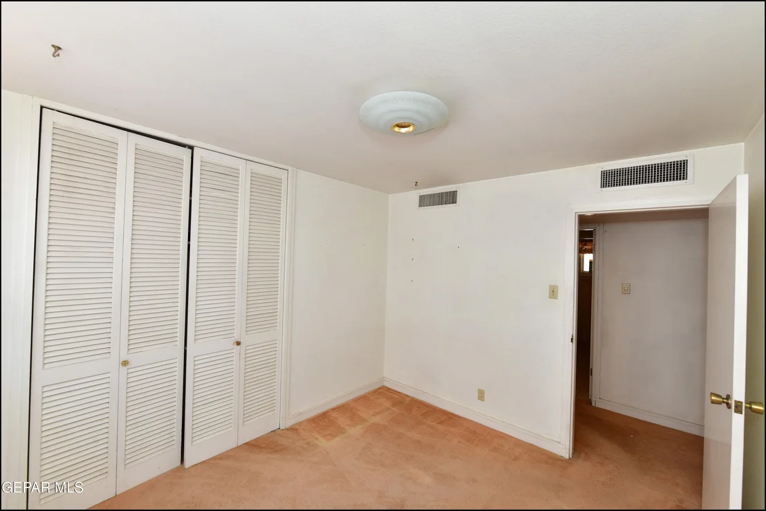Photo of 9525 DESERT RIDGE Drive