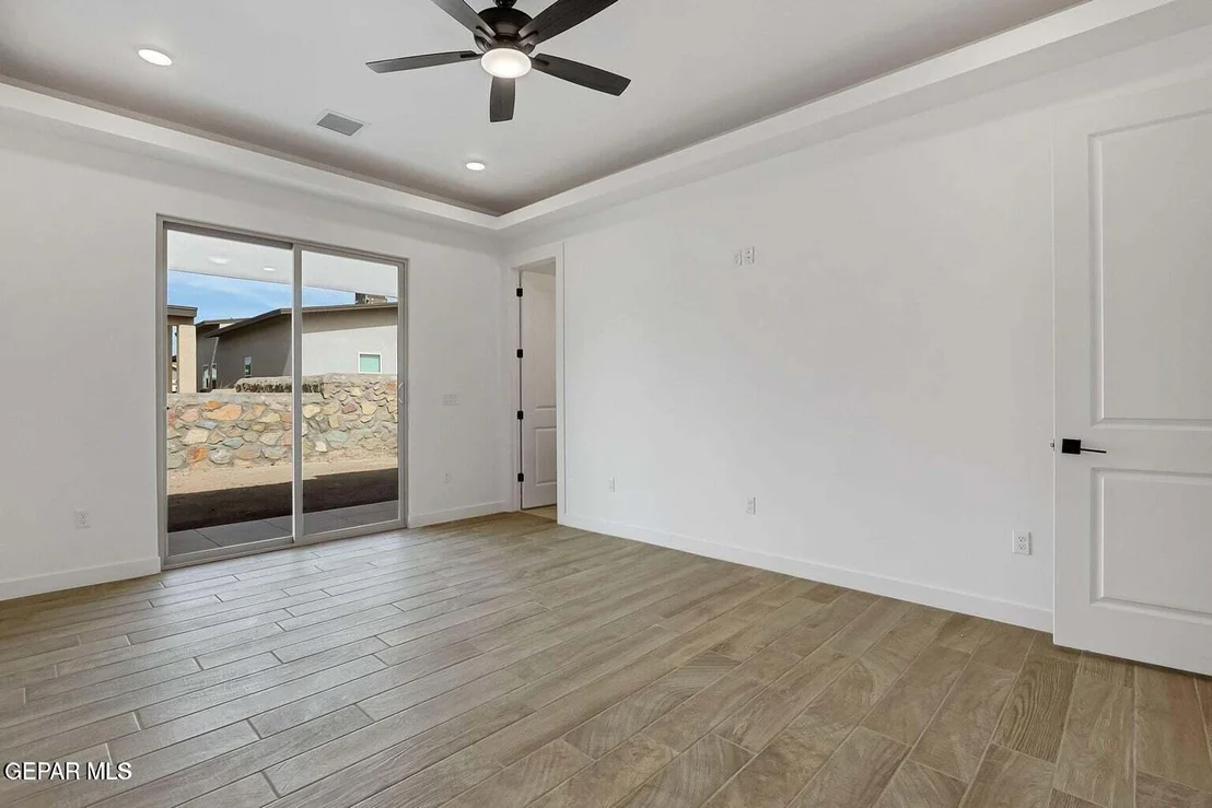 Photo of 933 ADA Lane