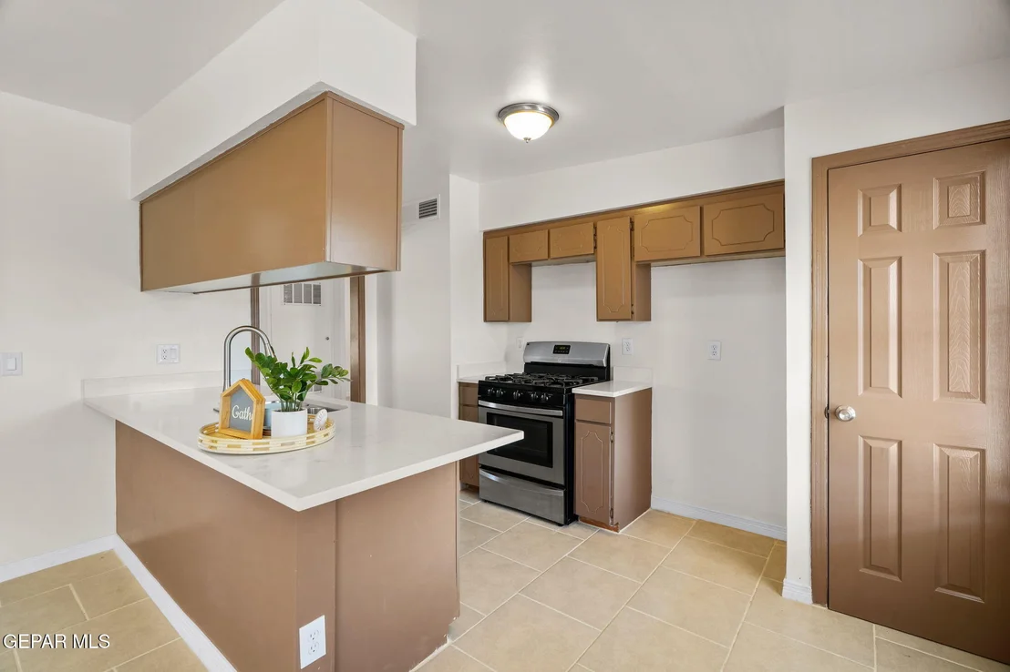 Photo of 8282 VALLE PLACIDO Drive