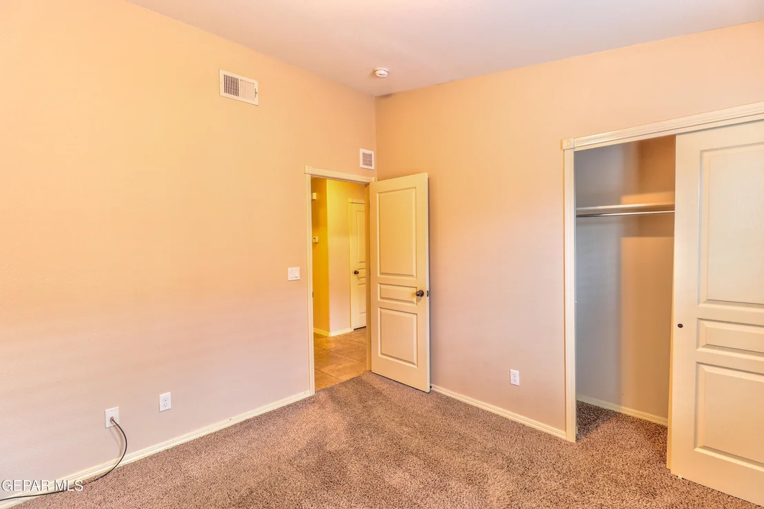 Photo of 3017 WOODHEAD