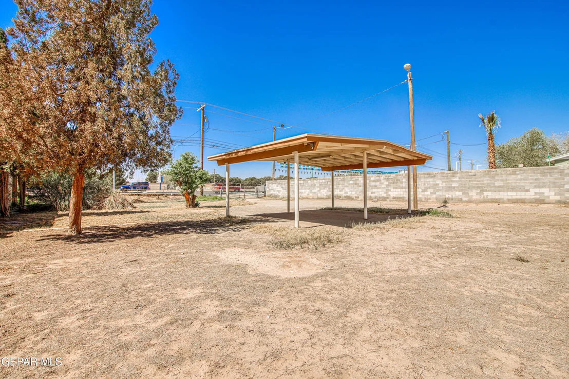 Photo of 10409 Alameda Avenue