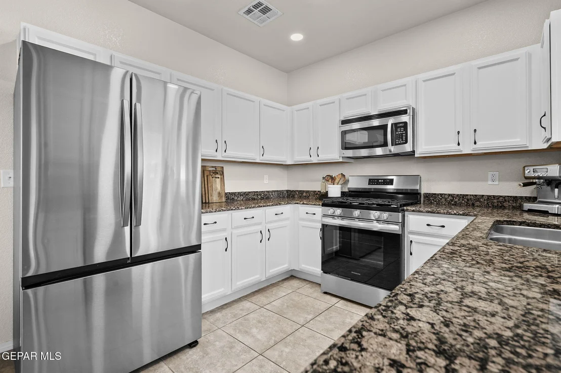 Photo of 5813 REDSTONE RIM Drive