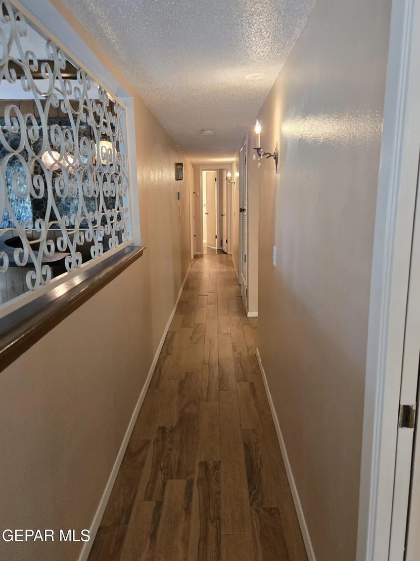 Photo of 1649 LOMALAND Drive