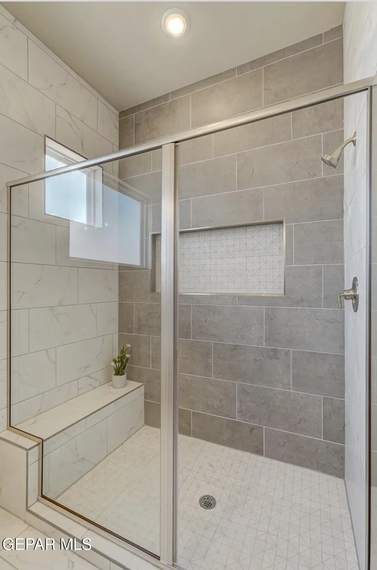 Photo of 812 Fairford Place