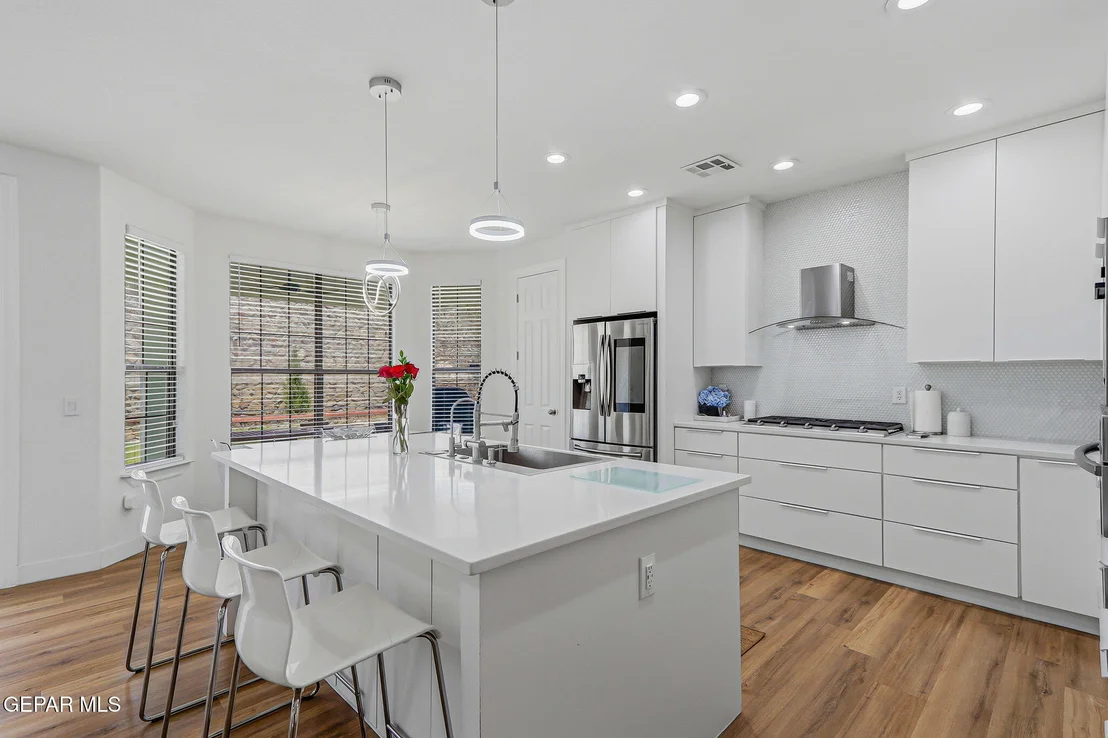 Photo of 6325 FRANKLIN RED Drive