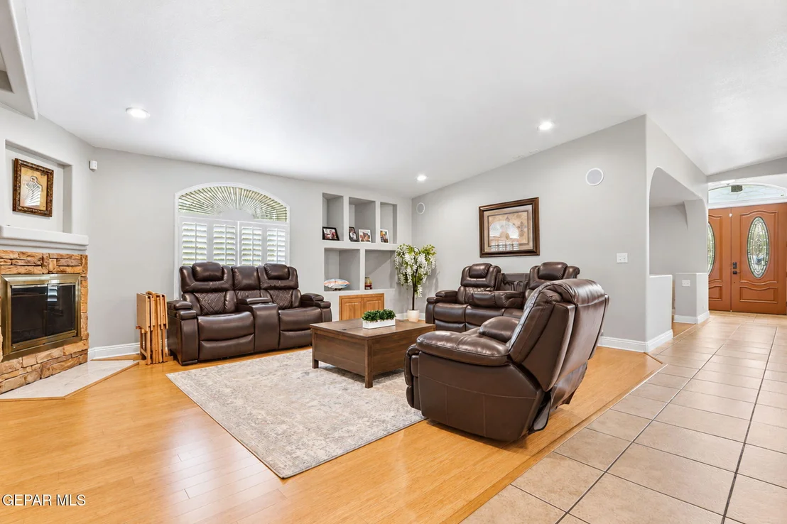 Photo of 732 Emerald View Drive