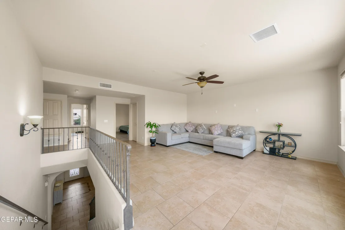 Photo of 7250 LONGSPUR Drive