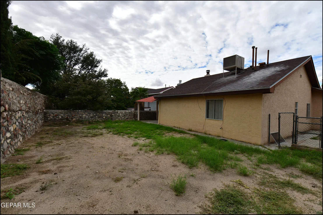 Photo of 208 ARISANO Drive